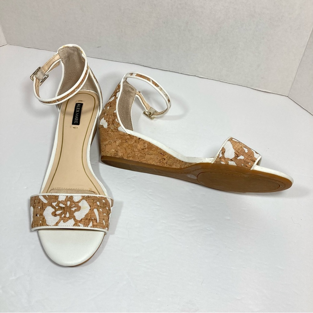 ALEX MARIE Ankle Strap Cork Wedge Sandals Fabric & Cork Floral Cut-outs Size 7.5 - Picture 6 of 14